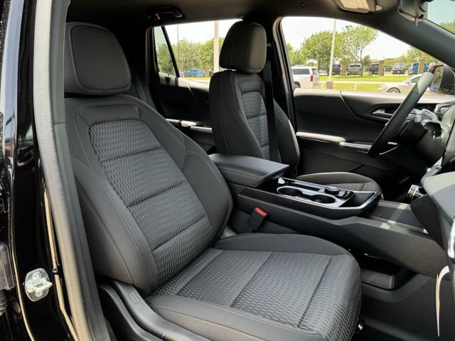 2027 Chevrolet Equinox LT - Photo 24