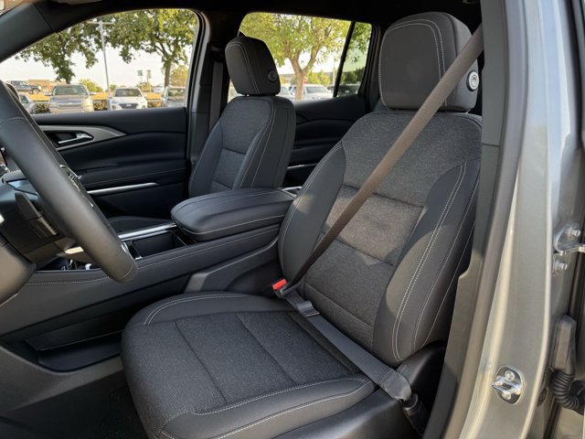 2027 Chevrolet Traverse LT - Photo 19