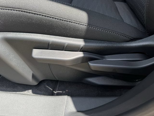 2027 Chevrolet Equinox LT - Photo 23