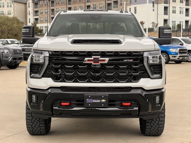 2026 Chevrolet Silverado 2500 HD ZR2 - Photo 9