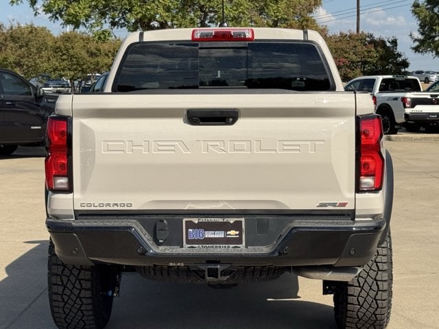 2026 Chevrolet Colorado ZR2 - Photo 6