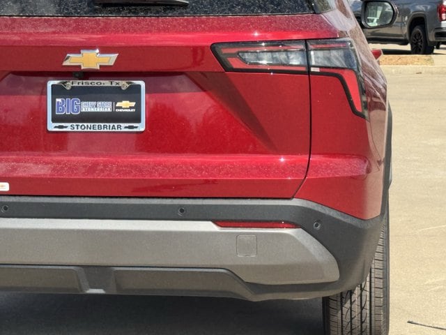 2027 Chevrolet Equinox LT - Photo 7