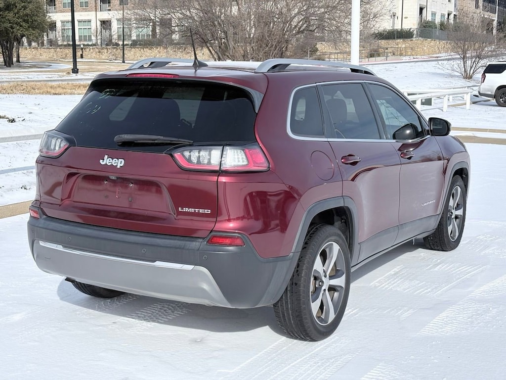 Used 2019 Jeep Cherokee Limited FWD SUV