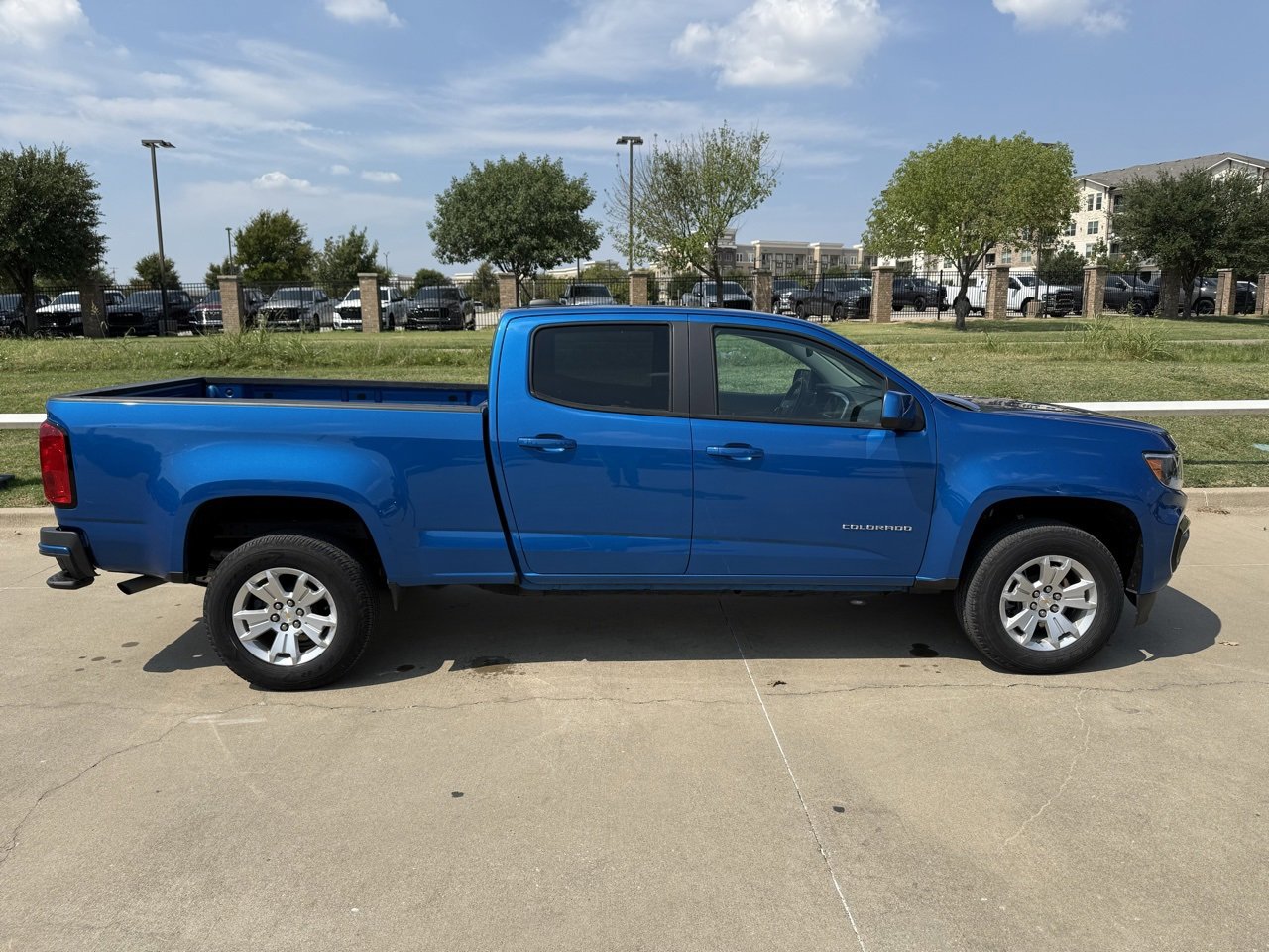 2022 Chevrolet Colorado LT photo 3
