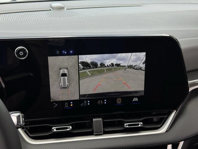 2027 Chevrolet Equinox LT - Photo 14