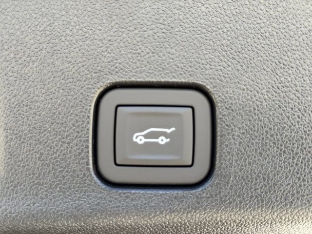 2027 Chevrolet Traverse LT - Photo 27