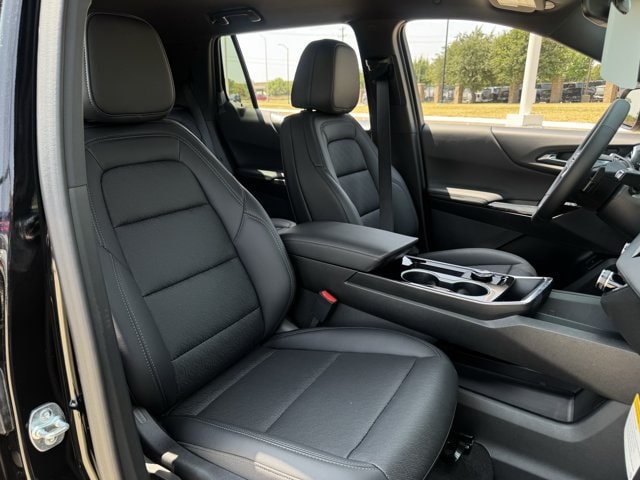 2027 Chevrolet Equinox LT - Photo 24