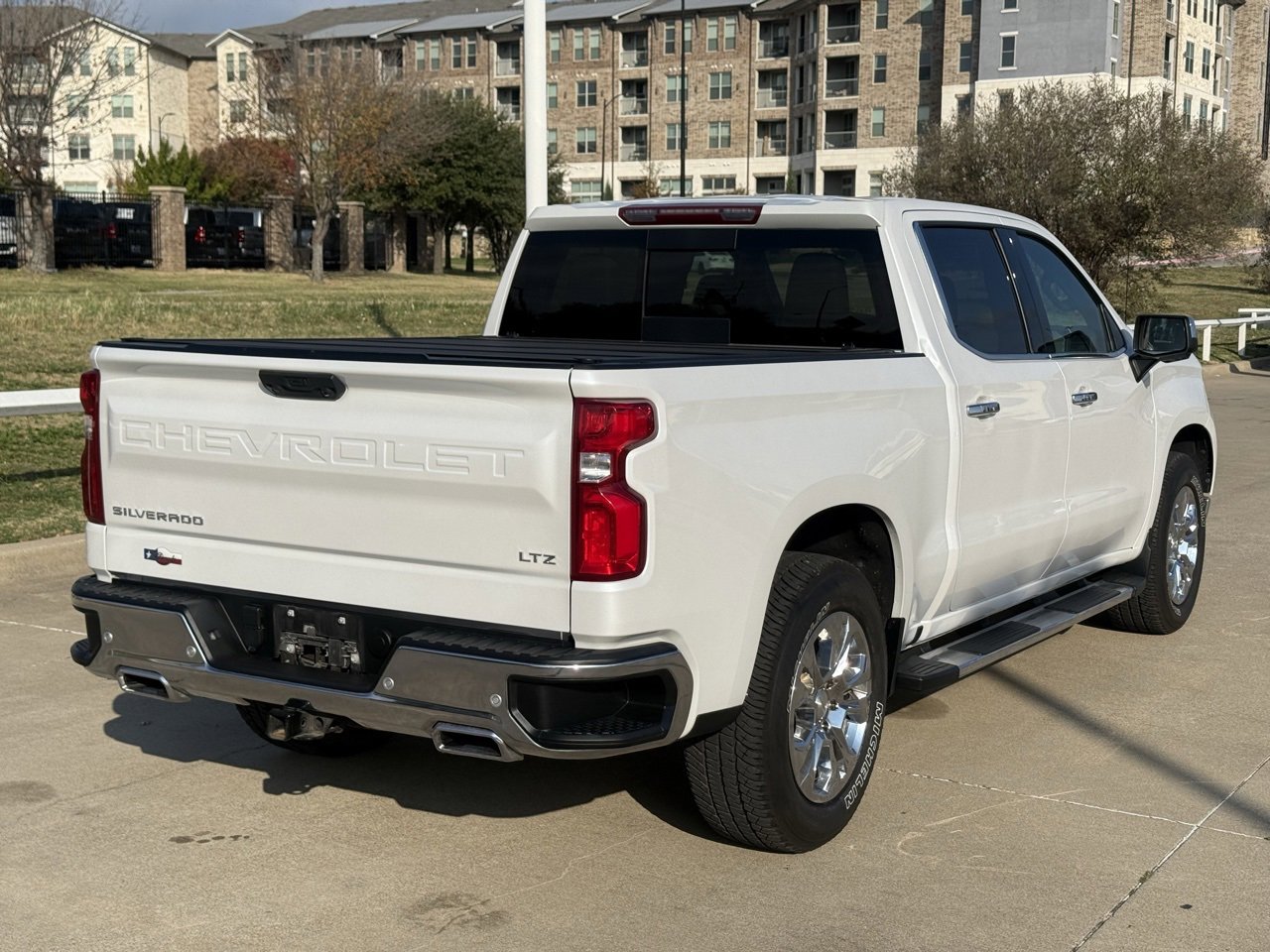 2024 Chevrolet Silverado 1500 LTZ photo 3