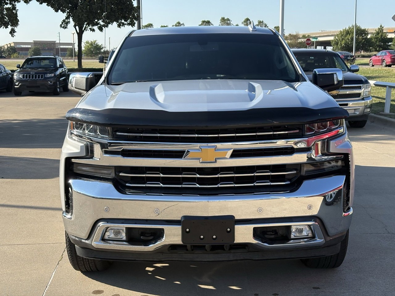 2019 Chevrolet Silverado 1500 photo 2