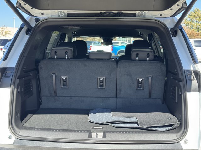 2027 Chevrolet Traverse LT - Photo 24
