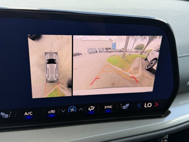 2027 Chevrolet Traverse LT - Photo 15