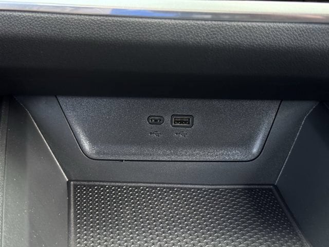 2027 Chevrolet Equinox LT - Photo 16