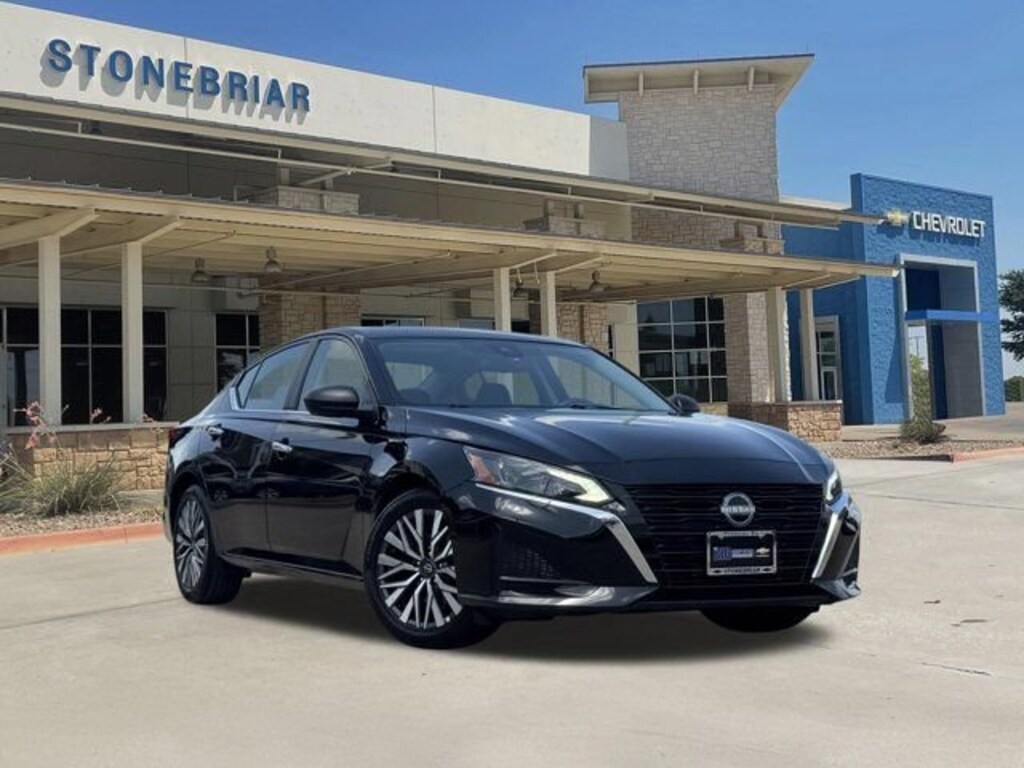 Used 2025 Nissan Altima SV FWD Sedan