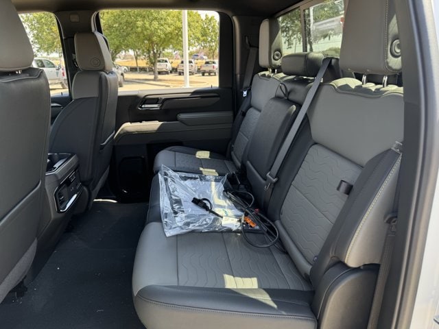2026 Chevrolet Silverado 2500 HD ZR2 - Photo 23