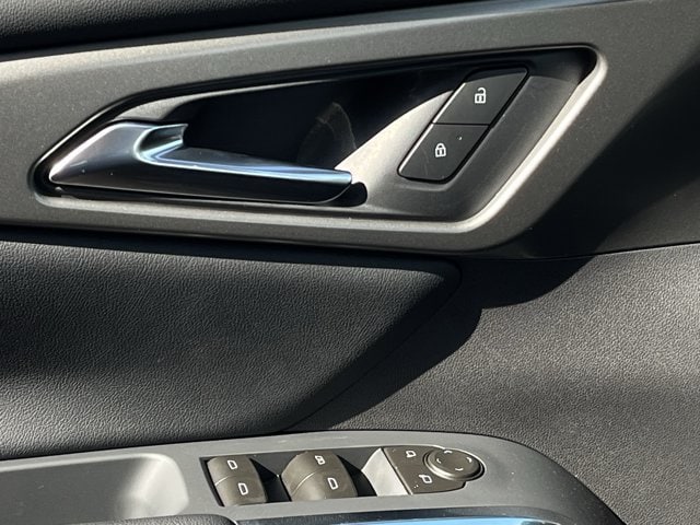 2027 Chevrolet Traverse LT - Photo 21