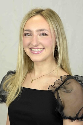 Staff member Abby George from ID_52f955eb6607