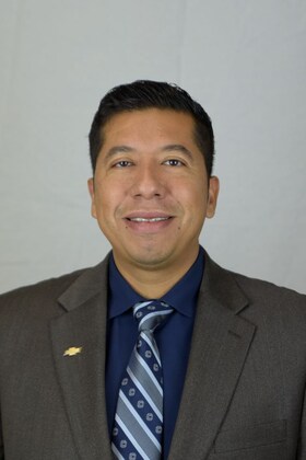 Staff member Eduardo Segura from ID_7cf6ab9e6e90