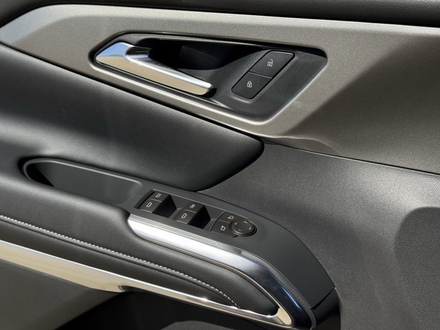 2027 Chevrolet Traverse LT - Photo 19