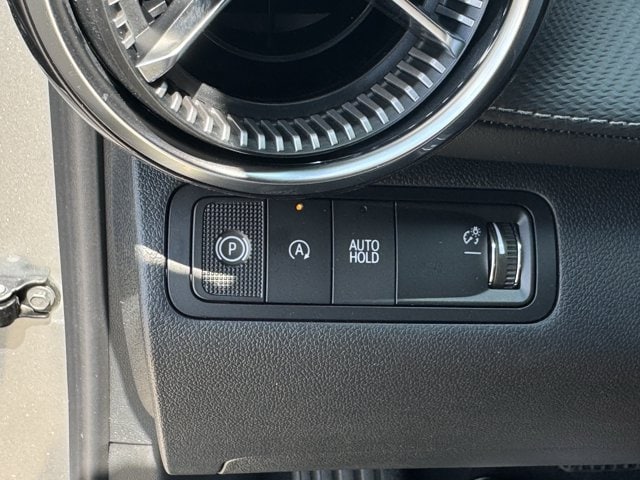 2027 Chevrolet Equinox LT - Photo 19