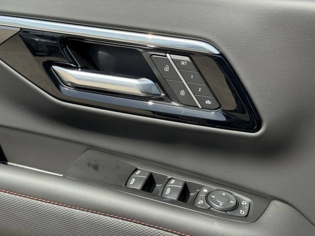 2026 Chevrolet Tahoe RST - Photo 17