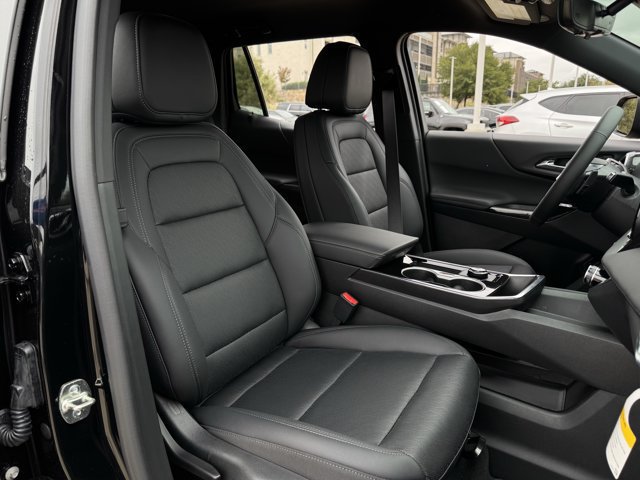 2027 Chevrolet Equinox LT - Photo 24