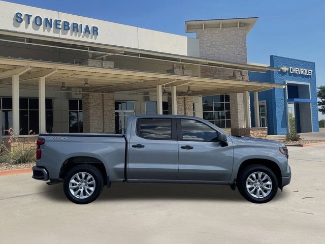 2023 Chevrolet Silverado 1500 Custom photo 4