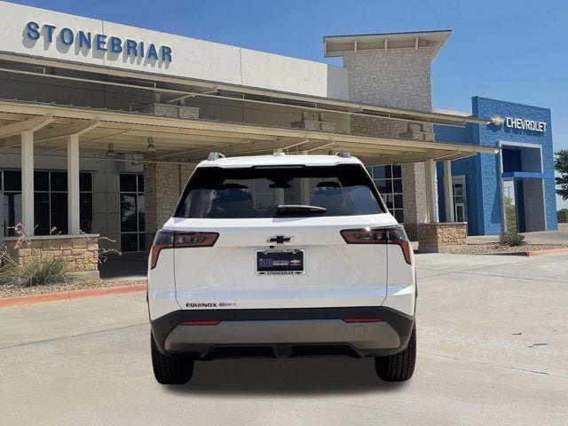 2027 Chevrolet Equinox LT - Photo 6