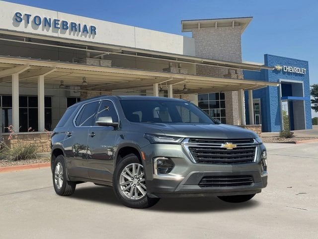 Used 2023 Chevrolet Traverse LT Cloth