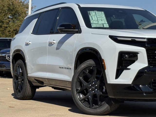 2026 Chevrolet Traverse RS photo 3