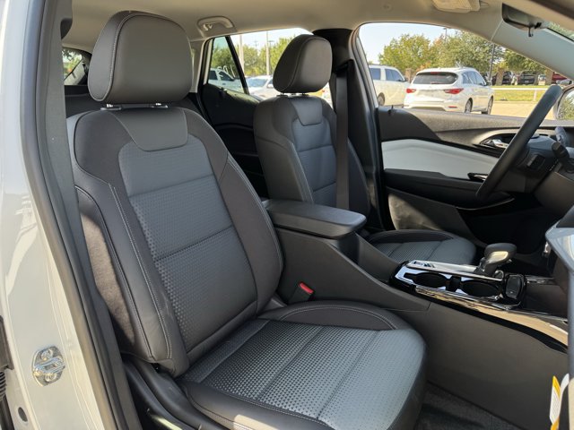 2026 Chevrolet Trax LT - Photo 24
