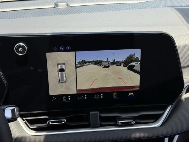 2027 Chevrolet Equinox LT - Photo 14