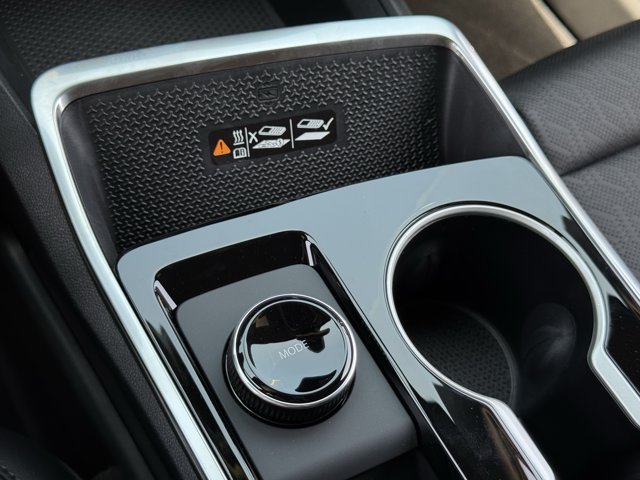 2027 Chevrolet Equinox LT - Photo 16