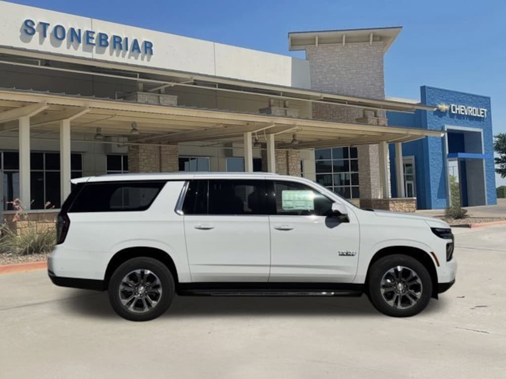 New 2026 Chevrolet Suburban LT SUV