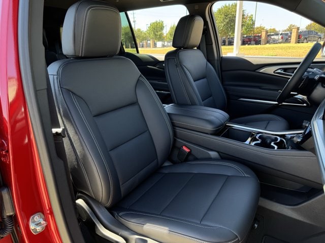 2027 Chevrolet Traverse LT - Photo 24