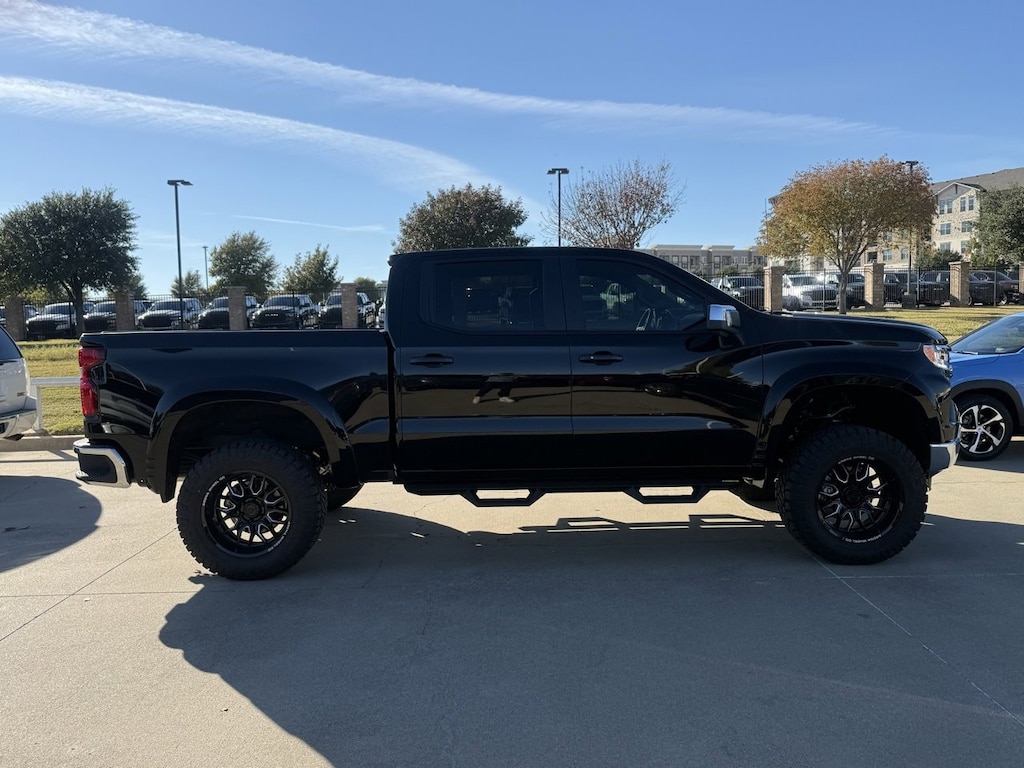 Used 2025 Chevrolet Silverado 1500 LT Truck Crew Cab