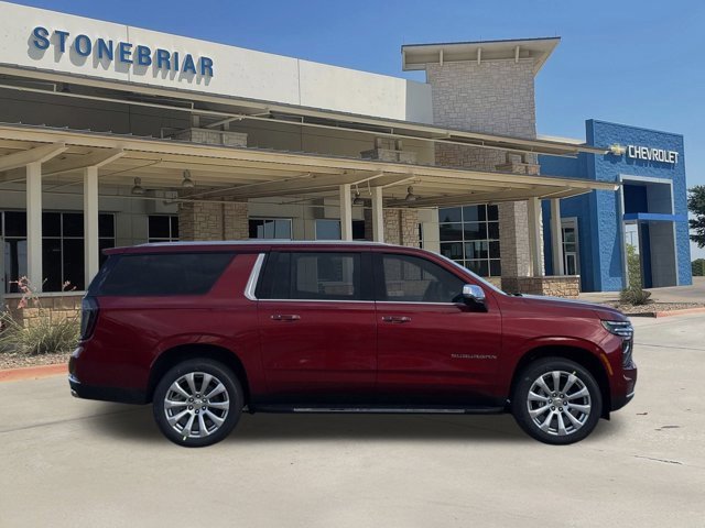 2025 Chevrolet Suburban Premier photo 2