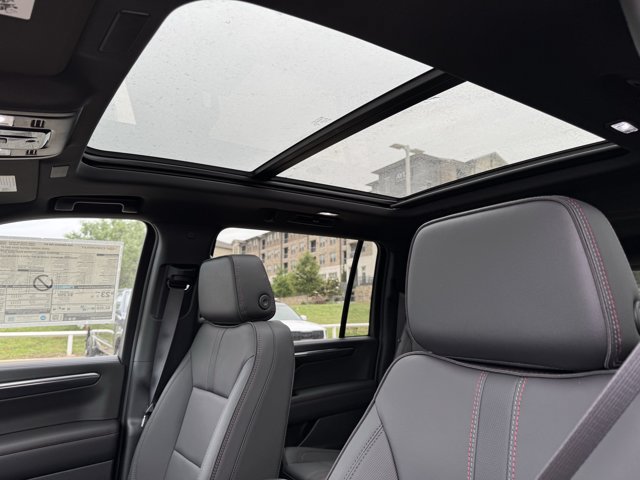 2026 Chevrolet Suburban RST - Photo 26