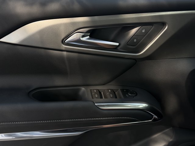 2027 Chevrolet Traverse LT - Photo 22