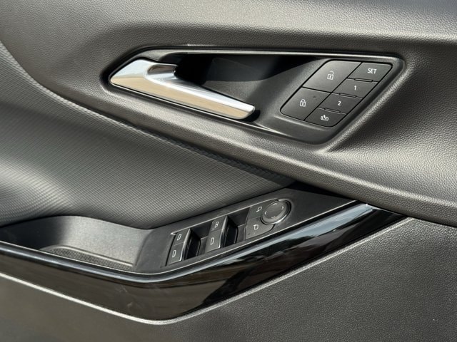 2027 Chevrolet Equinox RS - Photo 20