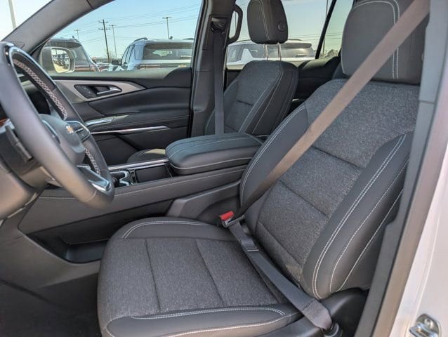 2025 Chevrolet Traverse LT - Photo 22