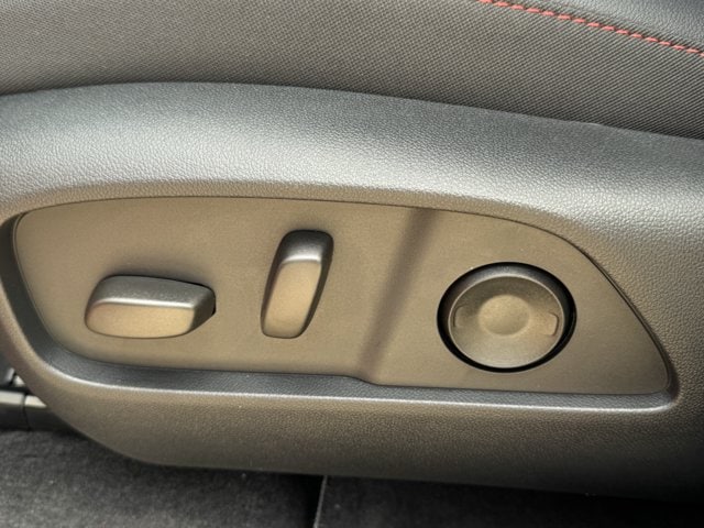 2027 Chevrolet Equinox RS - Photo 22