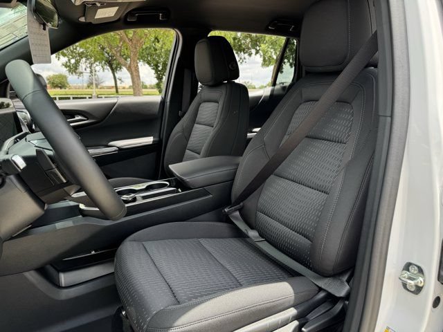 2027 Chevrolet Equinox LT - Photo 22