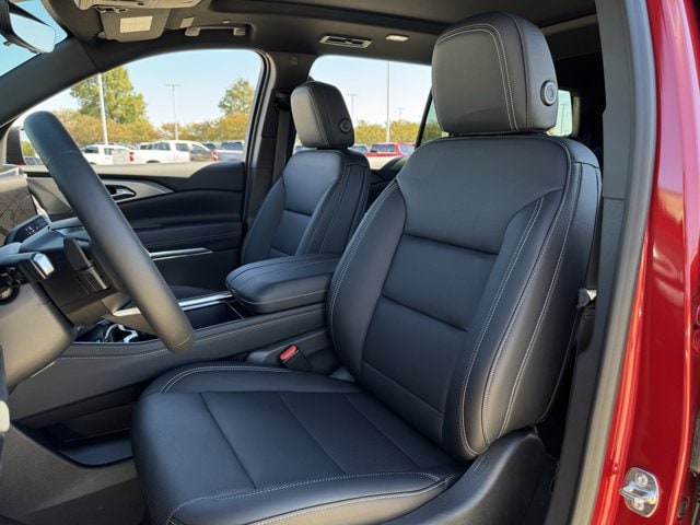 2027 Chevrolet Traverse LT - Photo 20