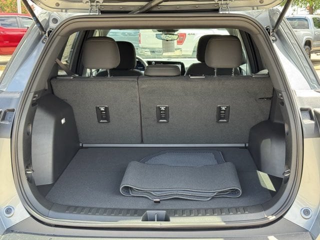 2027 Chevrolet Equinox LT - Photo 26