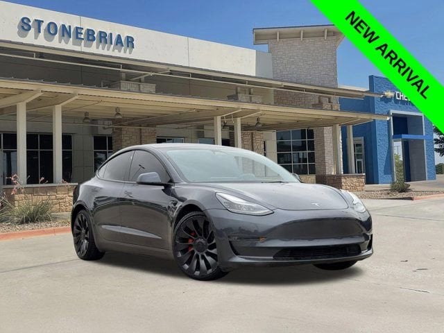 2023 Tesla Model 3 Performance's photo