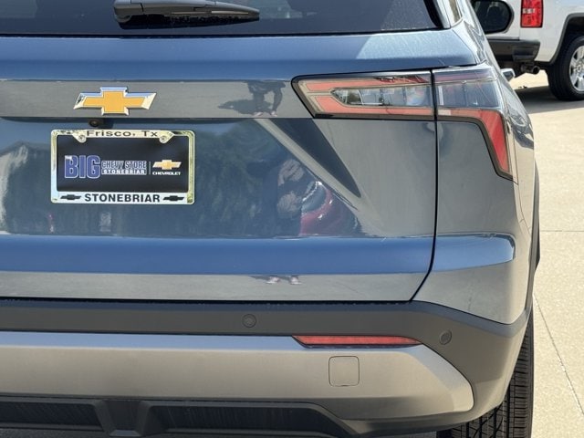 2027 Chevrolet Equinox LT - Photo 7