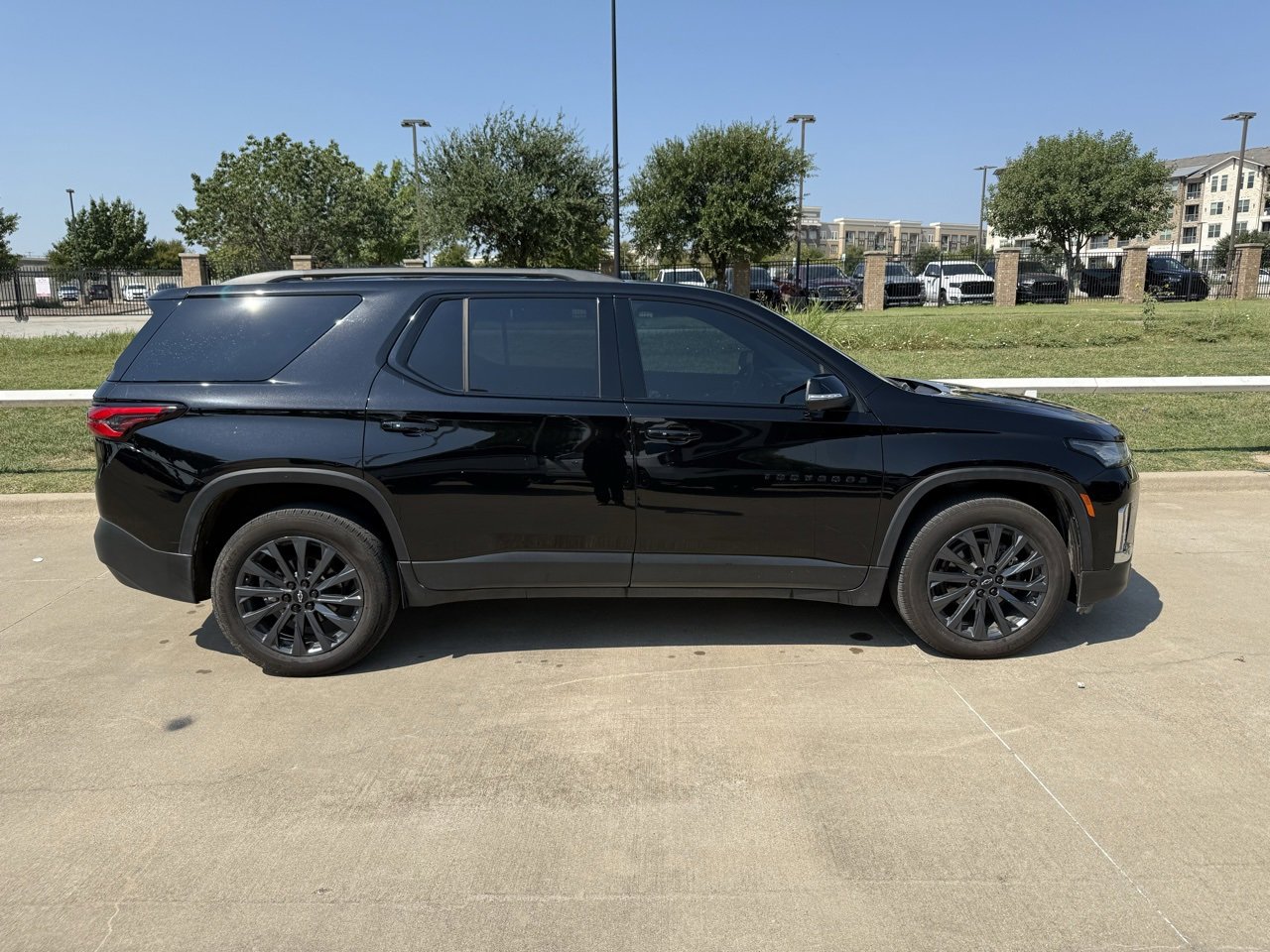 2022 Chevrolet Traverse RS photo 3