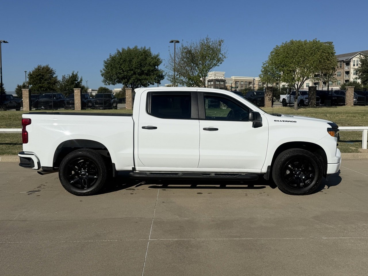 2024 Chevrolet Silverado 1500 Custom photo 3