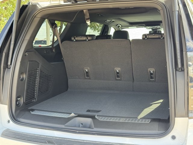 2026 Chevrolet Suburban Z71 - Photo 24