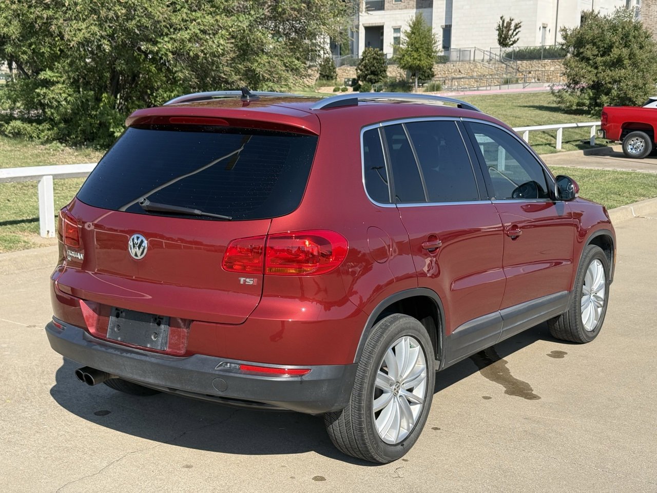 2016 Volkswagen Tiguan S photo 4